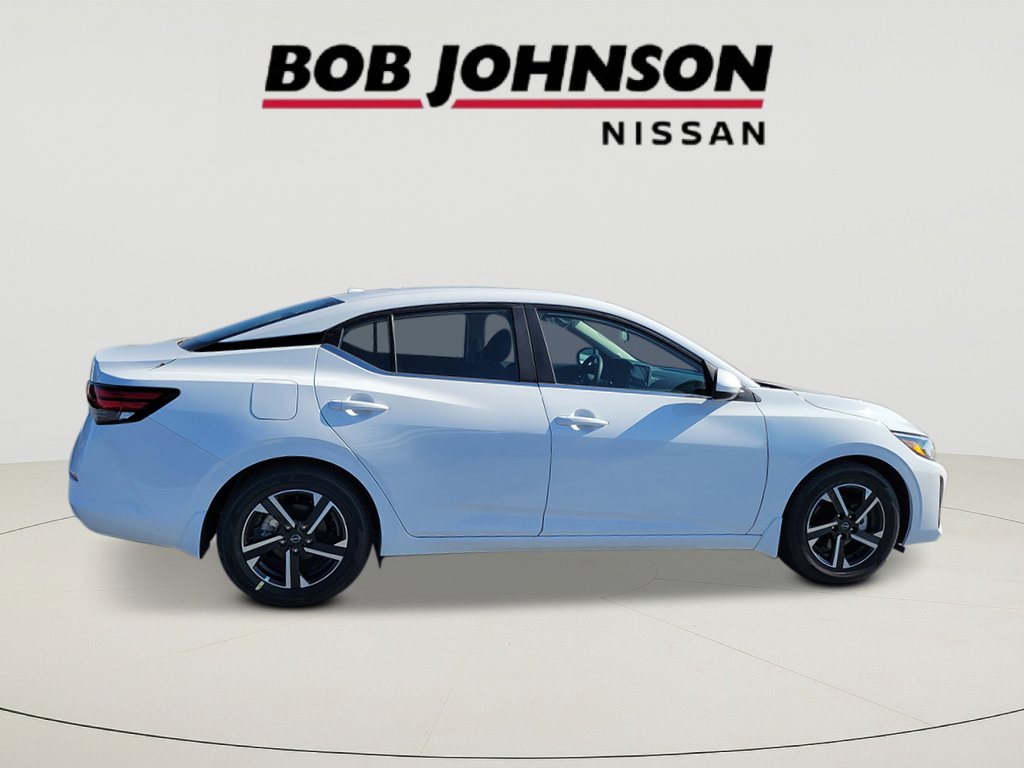 2025 Nissan Sentra SV photo 2