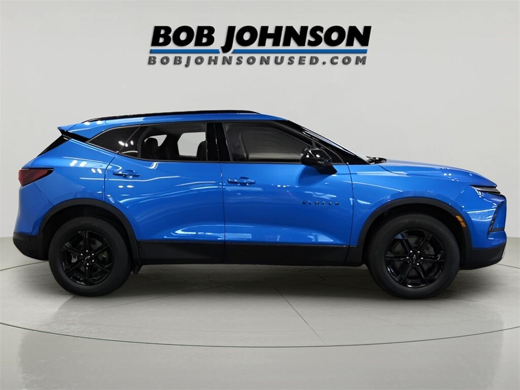 2024 Chevrolet Blazer 2LT photo 3
