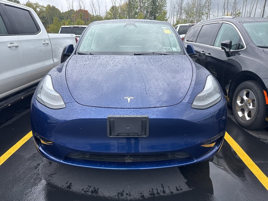 2023 Tesla Model Y Long Range photo 2