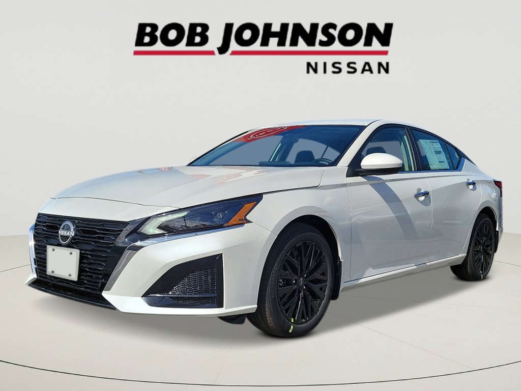 2025 Nissan Altima 2.5 photo 4