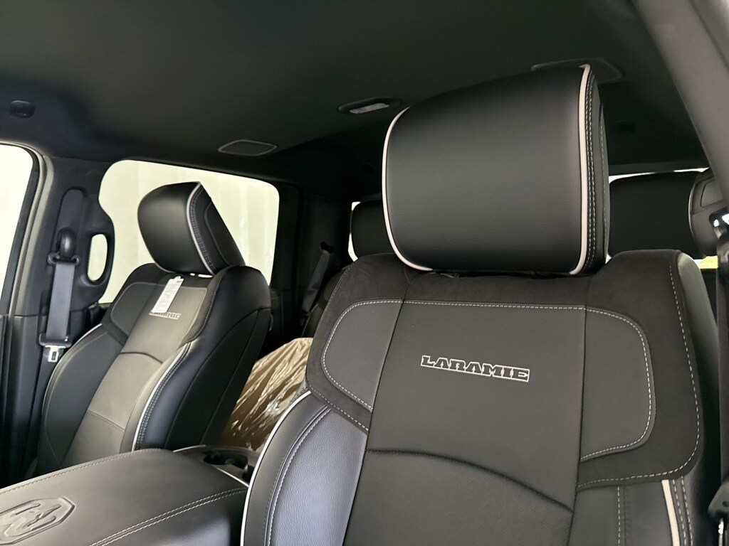 2025 Ram 2500 Laramie photo 4