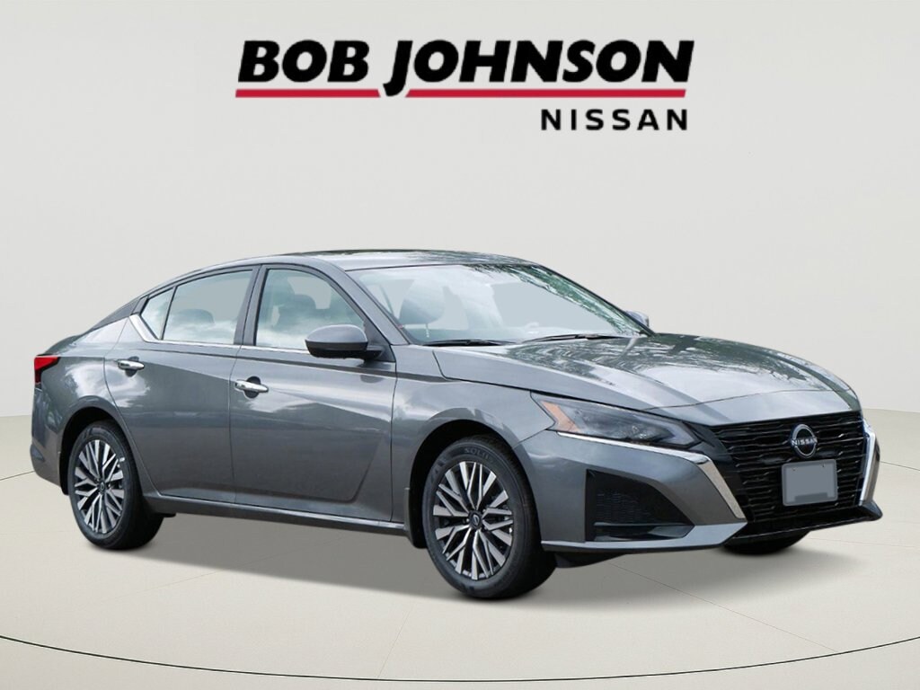 New 2025 Nissan Altima SV Sedan