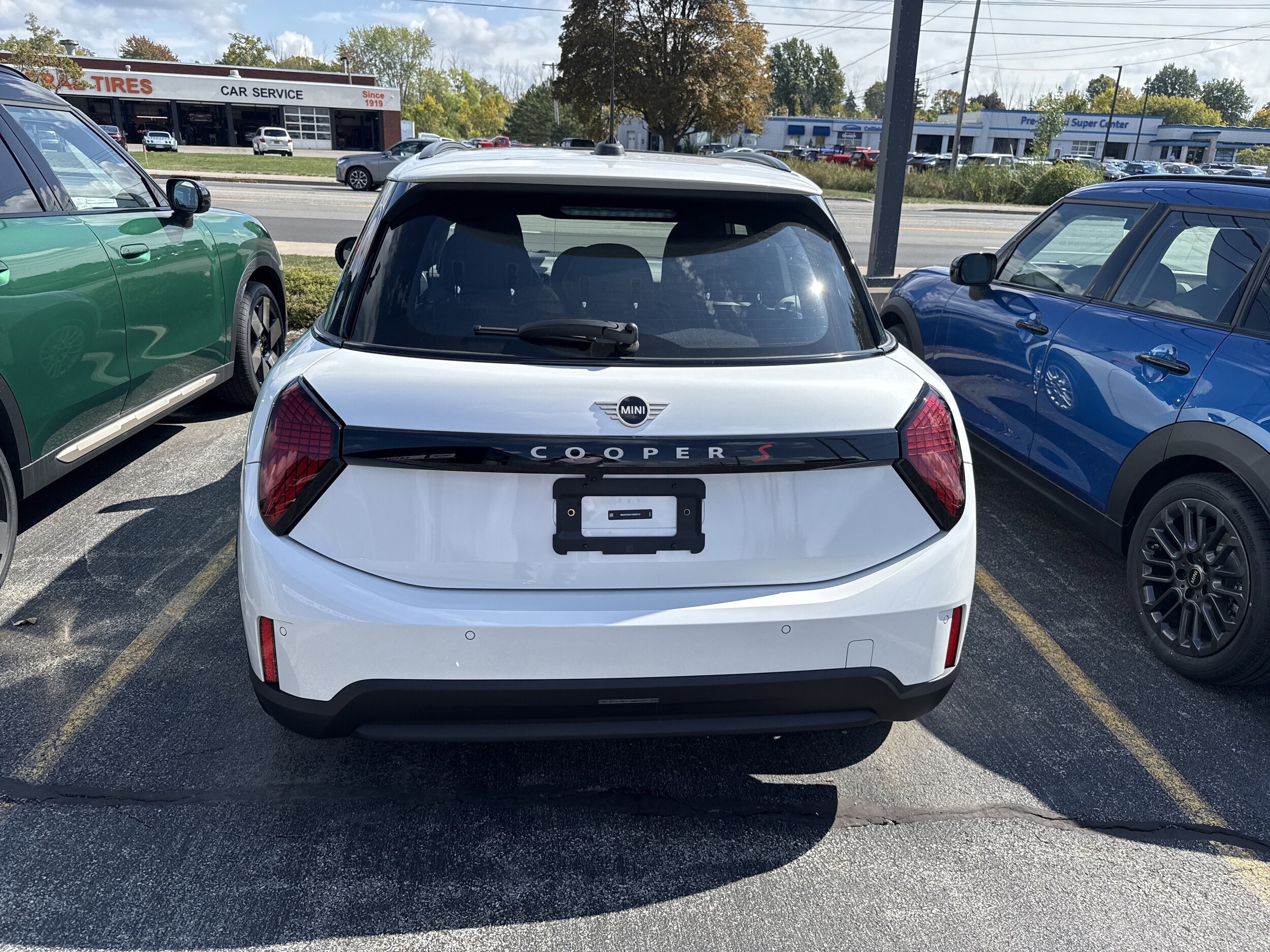 2025 Mini Cooper 4 Door Hardtop S photo 4
