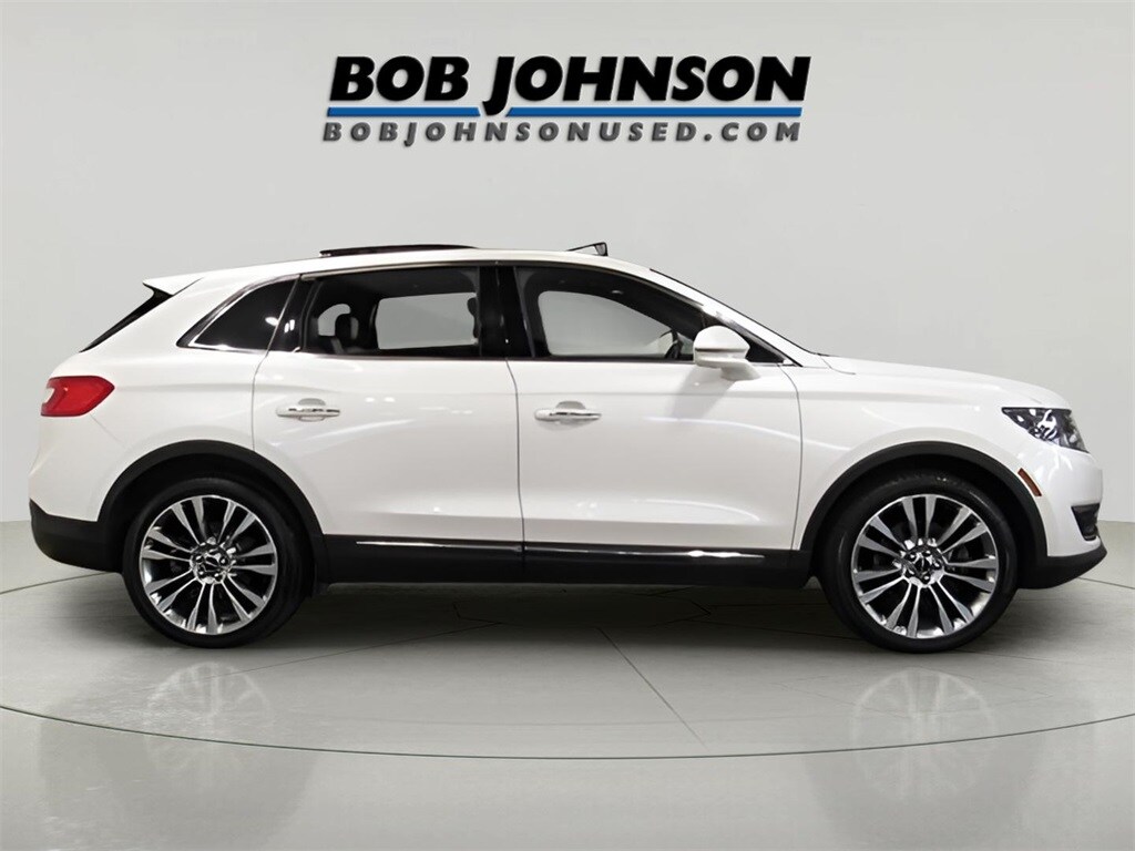 2017 Lincoln MKX Reserve photo 3