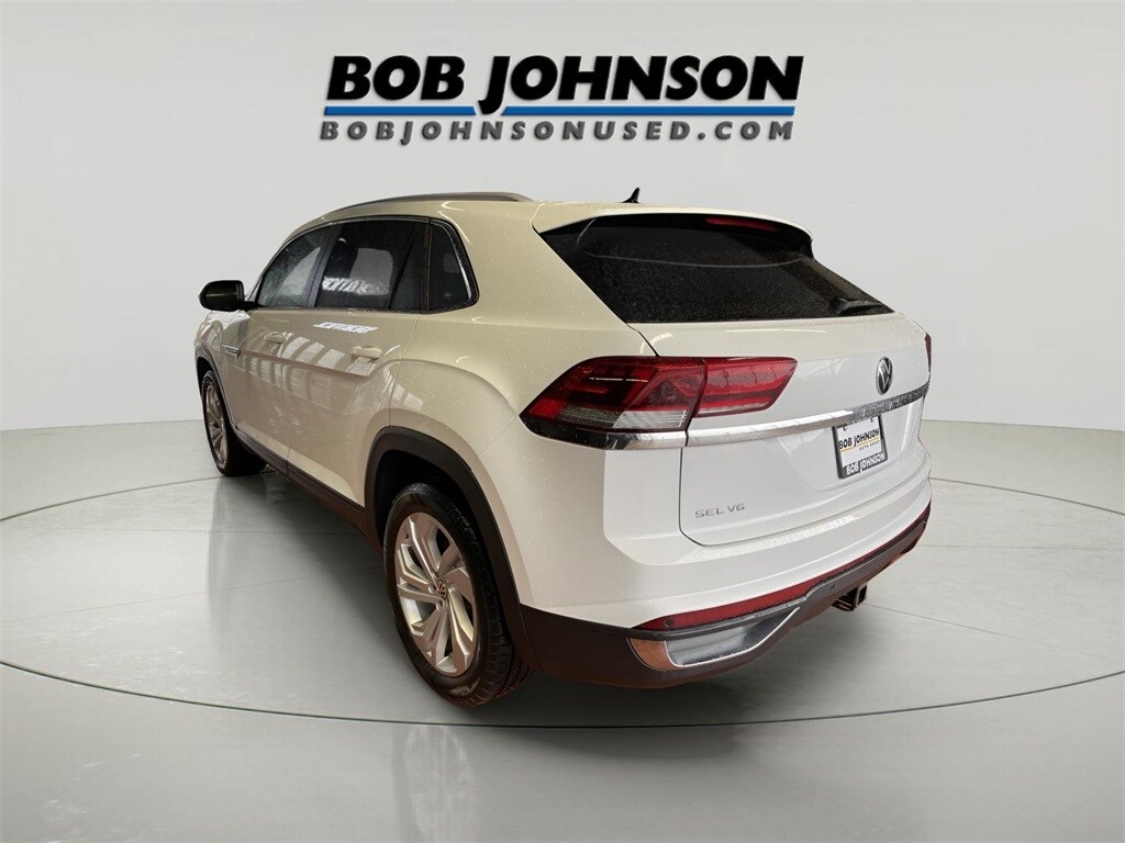 2020 Volkswagen Atlas Cross Sport V6 SEL photo 2