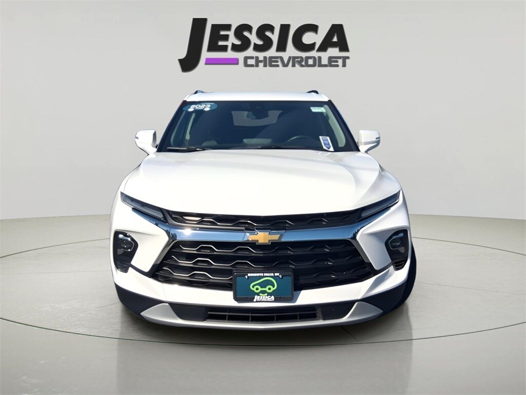 2023 Chevrolet Blazer 3LT photo 2