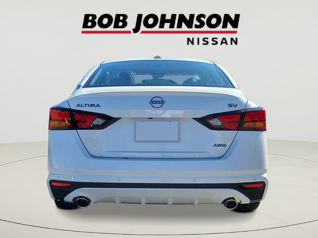 New 2025 Nissan Altima SV Sedan