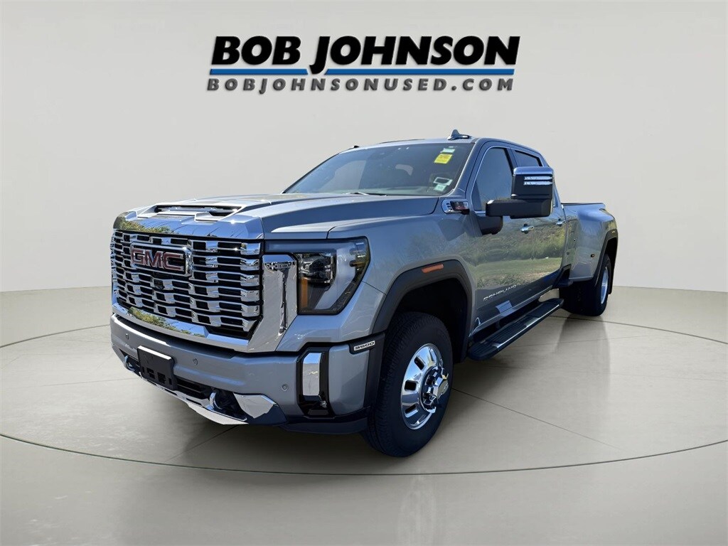 2025 Gmc Sierra HD Denali photo 3