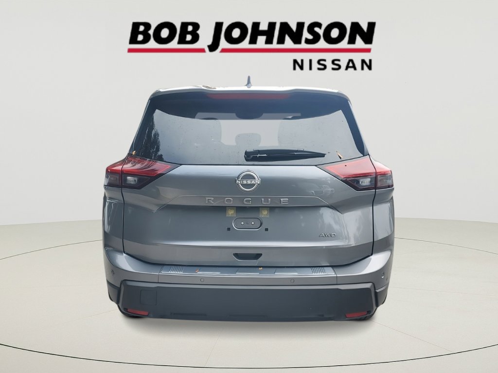 2026 Nissan Rogue SV photo 3