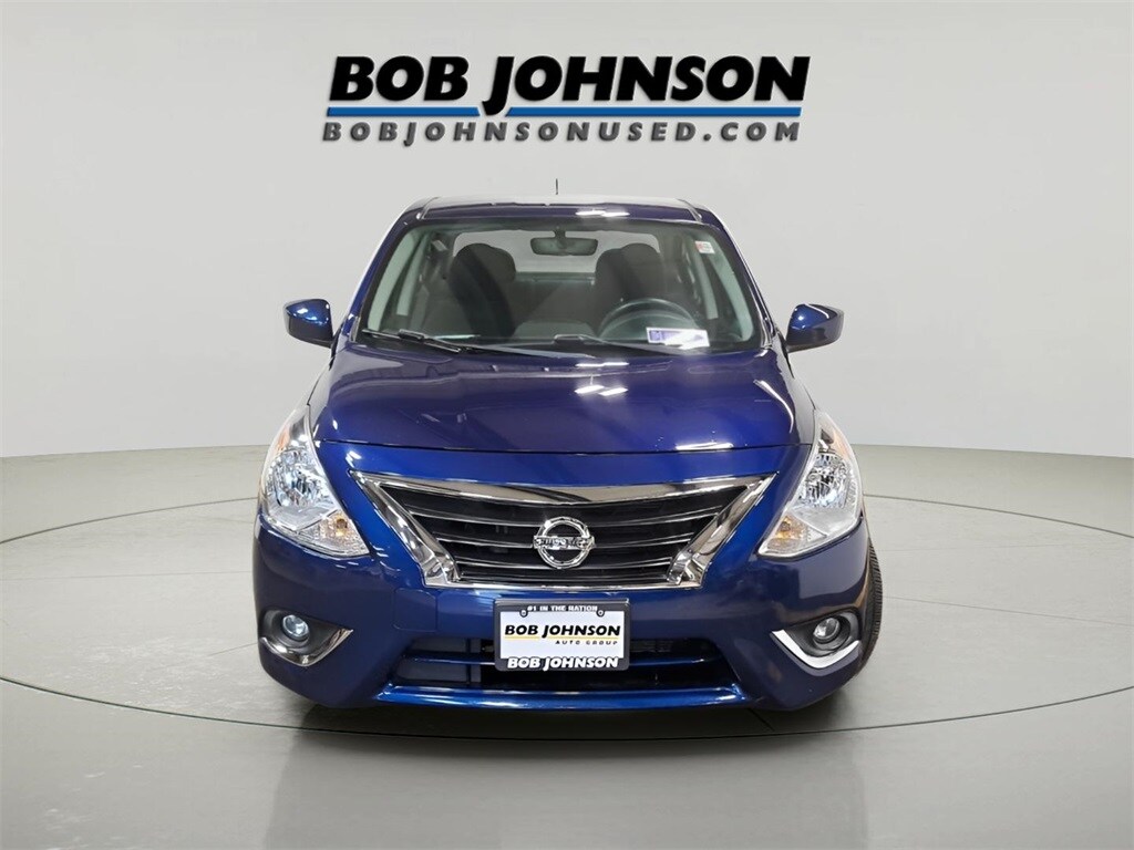 2019 Nissan Versa 1.6 SV photo 2
