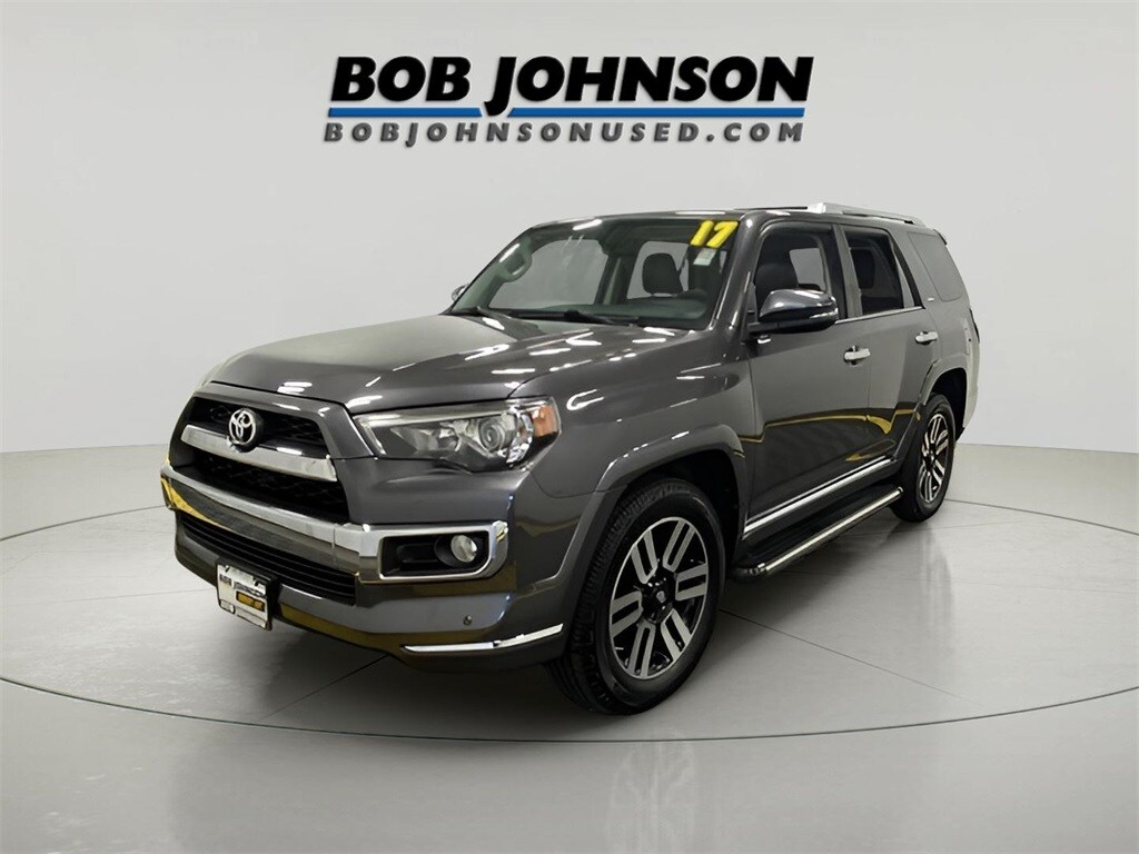2017 Toyota 4Runner Limited photo 3