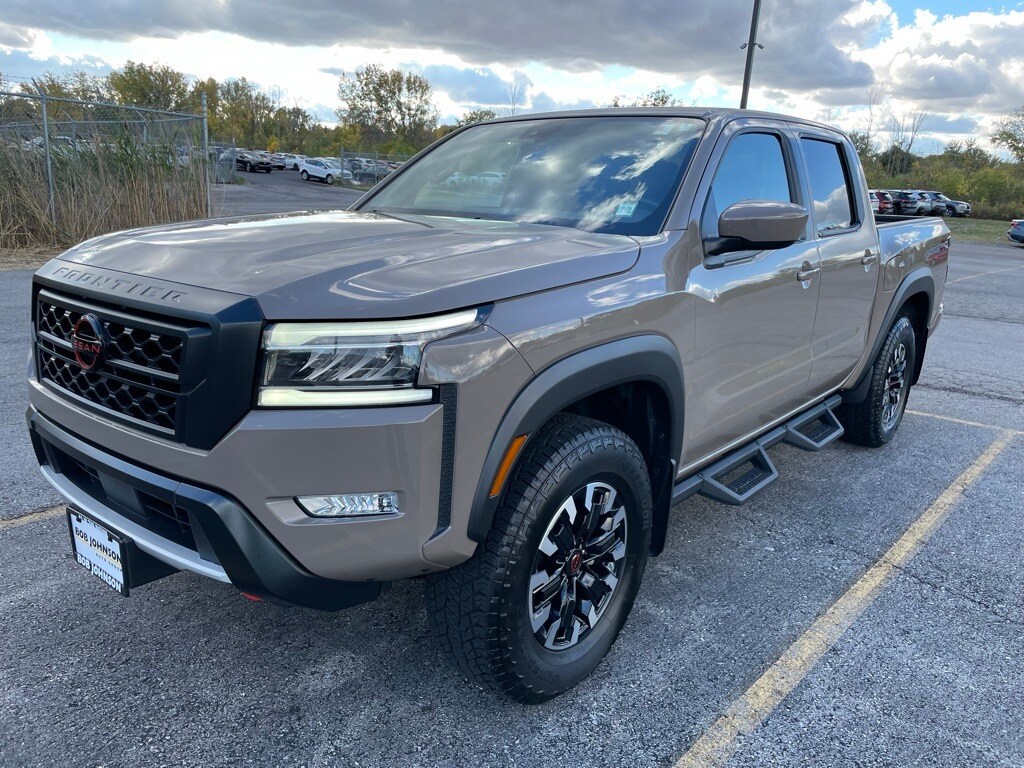 2024 Nissan Frontier PRO-4X photo 2