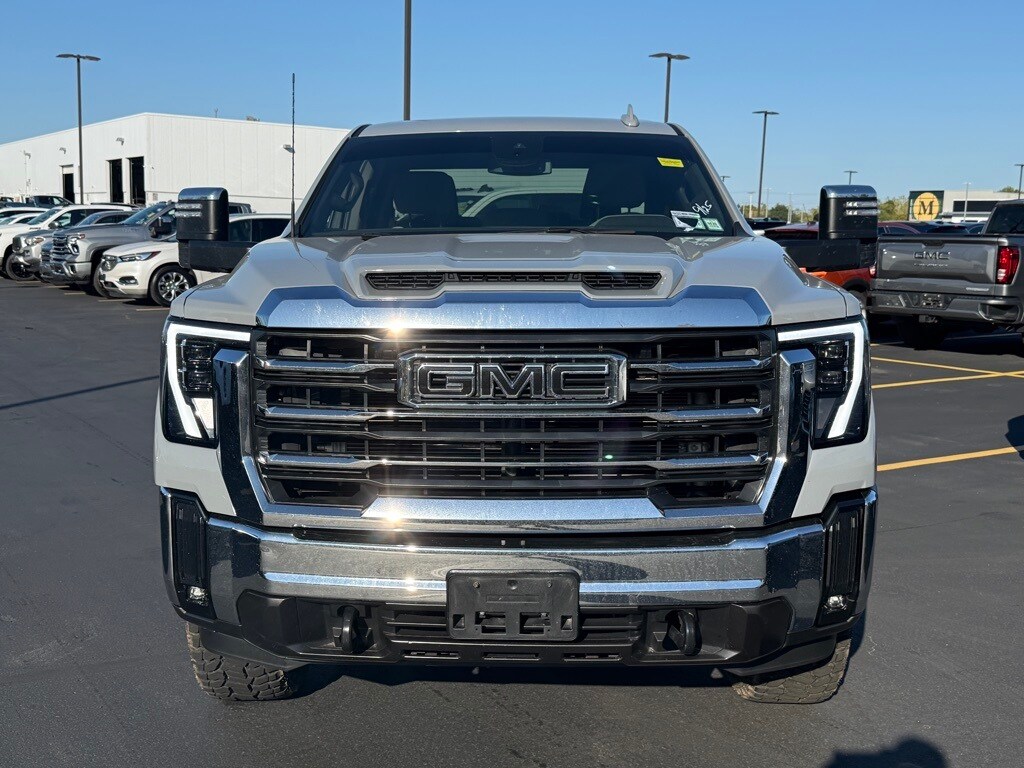 2024 Gmc Sierra 2500 HD SLT photo 2