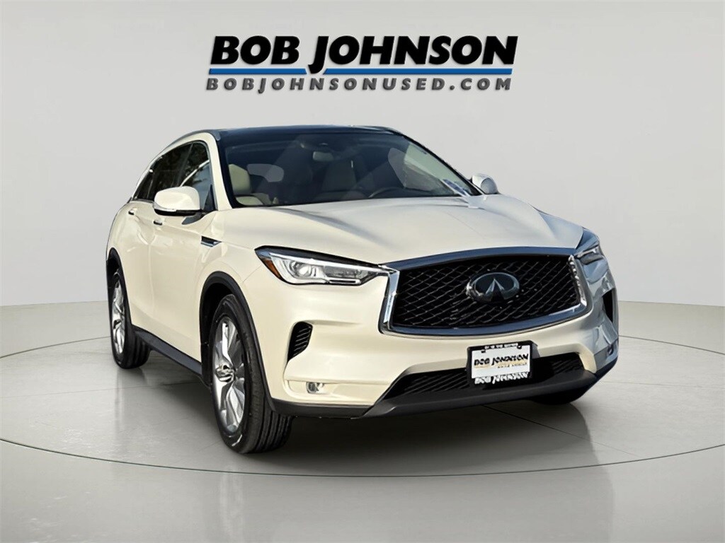 2020 Infiniti QX50 Luxe photo 3