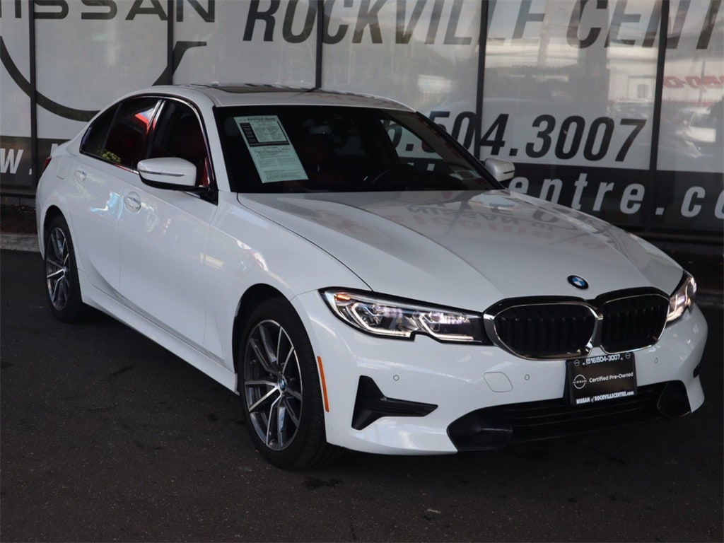 Used 2022 BMW 3 Series 330i with VIN 3MW5R7J08N8C46131 for sale in Rockville Centre, NY