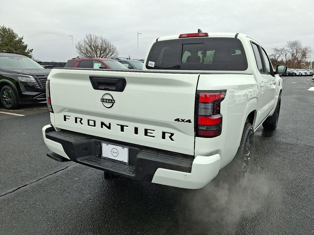 New 2026 Nissan Frontier SV Truck Crew Cab
