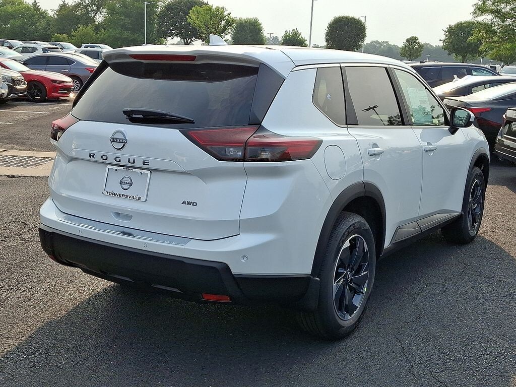 New 2026 Nissan Rogue SV SUV