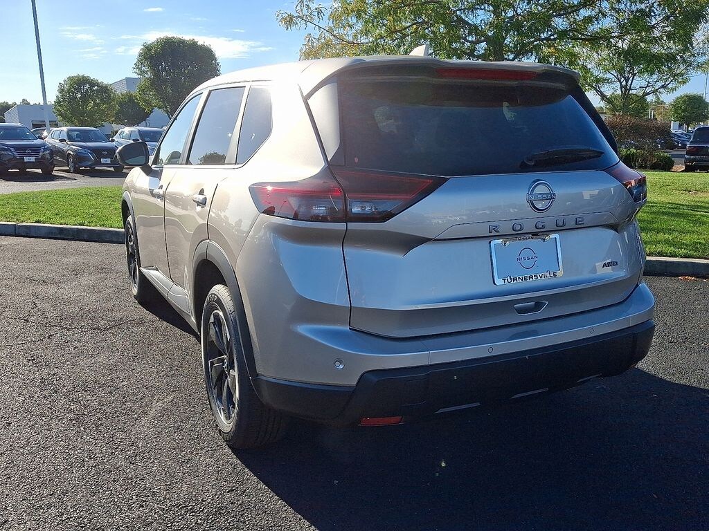 New 2026 Nissan Rogue SV SUV