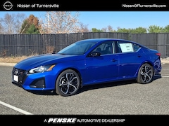 2025 Nissan Altima SR Sedan