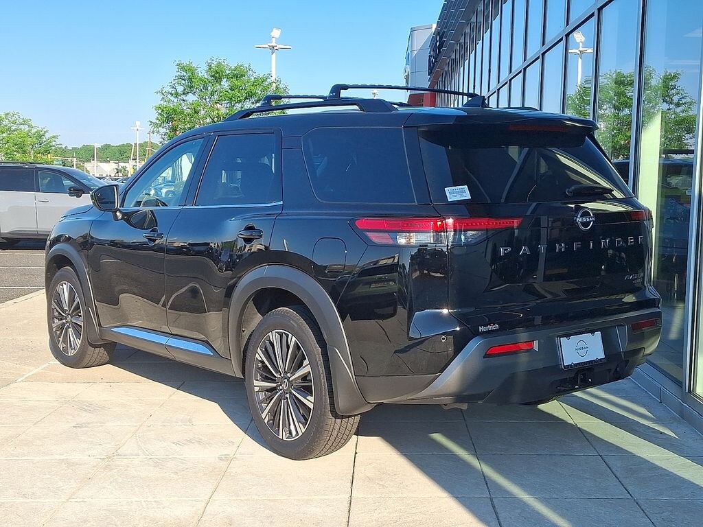 New 2026 Nissan Pathfinder Platinum SUV