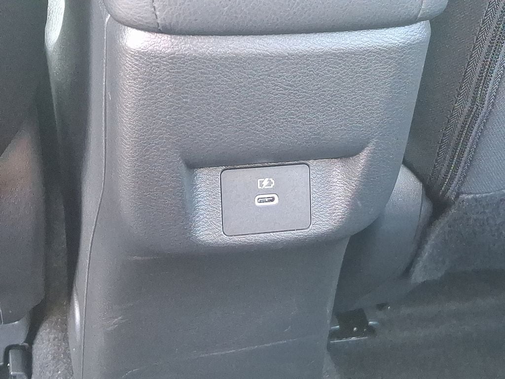 2025 Nissan Versa Sedan SV - Photo 11