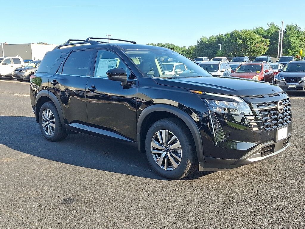 New 2026 Nissan Pathfinder SL SUV