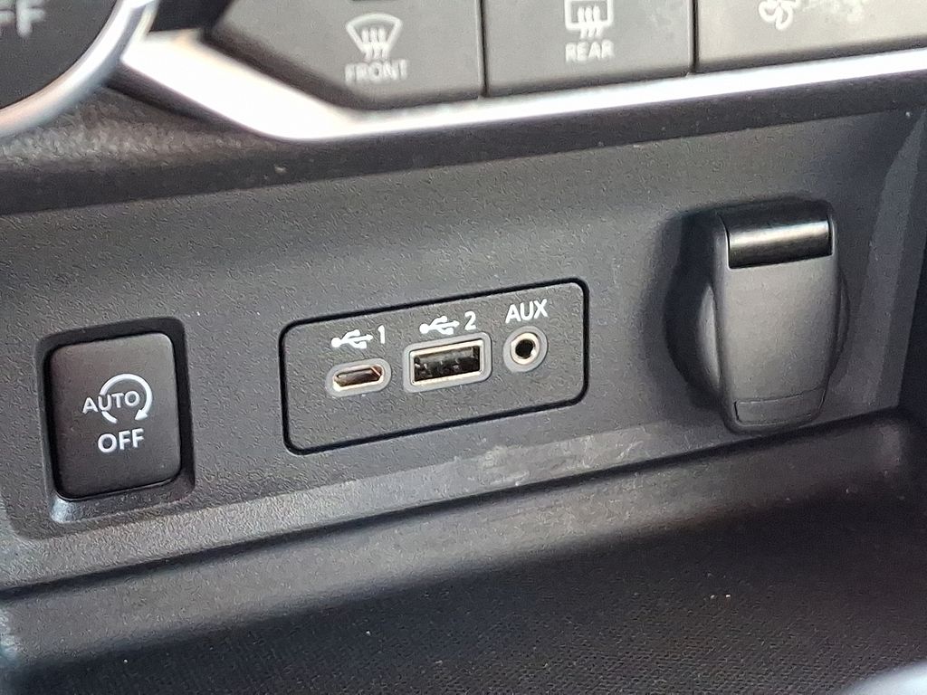 2025 Nissan Sentra SV - Photo 26