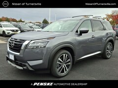 2025 Nissan Pathfinder Platinum SUV