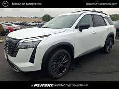 2026 Nissan Pathfinder SL SUV