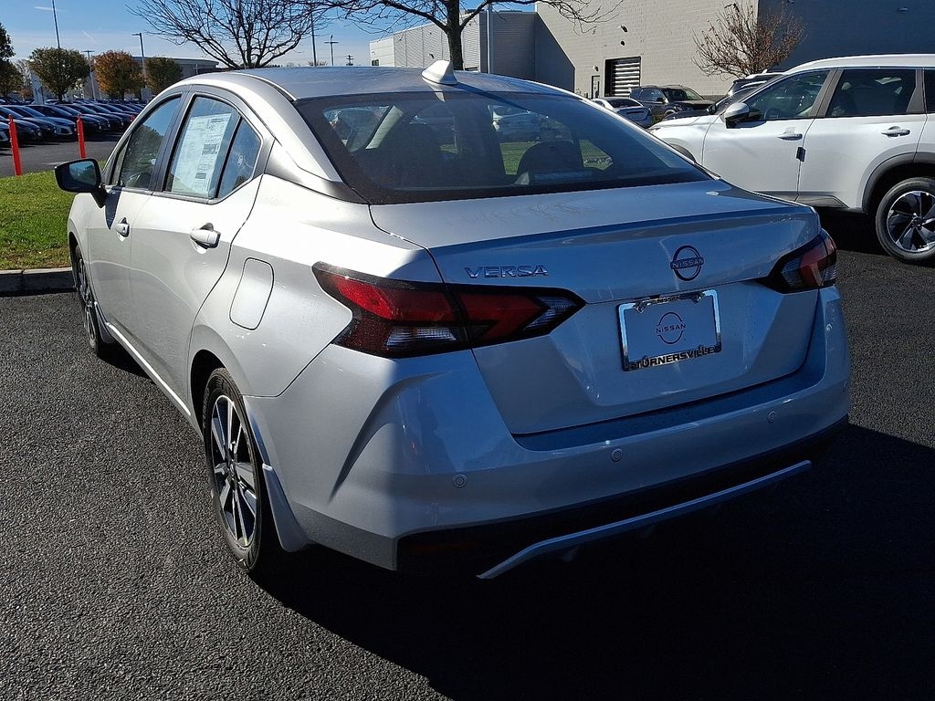New 2025 Nissan Versa 1.6 SV Sedan