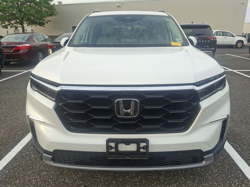 Used 2023 Honda Pilot Elite SUV