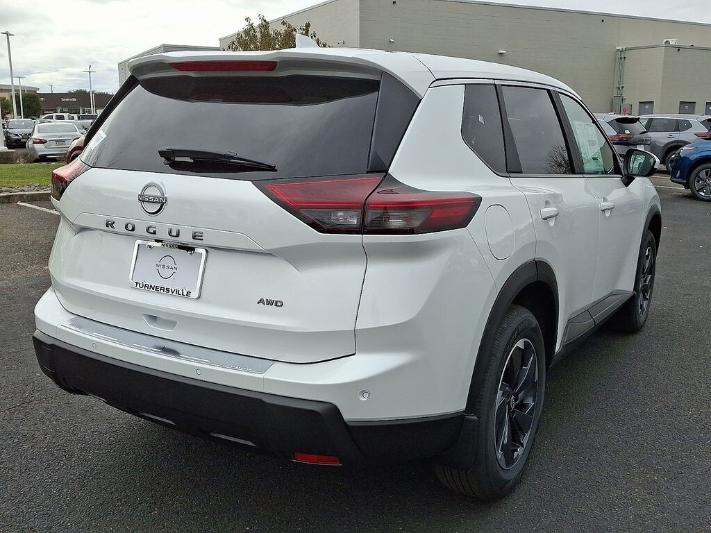 New 2026 Nissan Rogue SV SUV