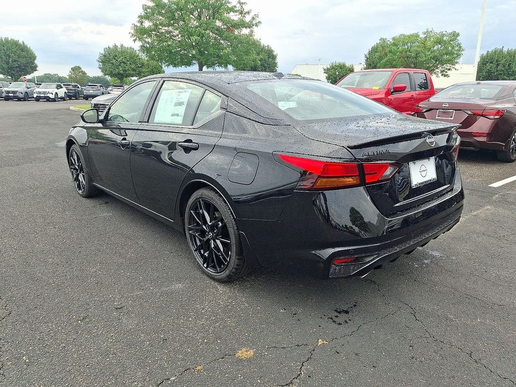 New 2026 Nissan Altima SR Sedan
