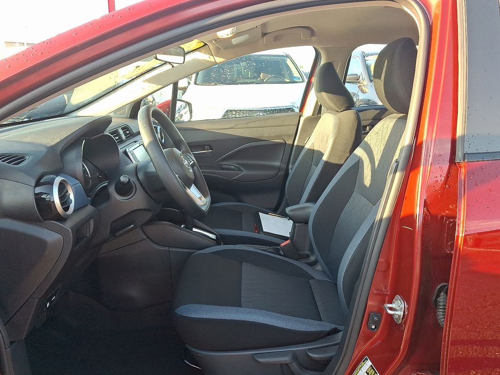 2025 Nissan Versa Sedan SV - Photo 14