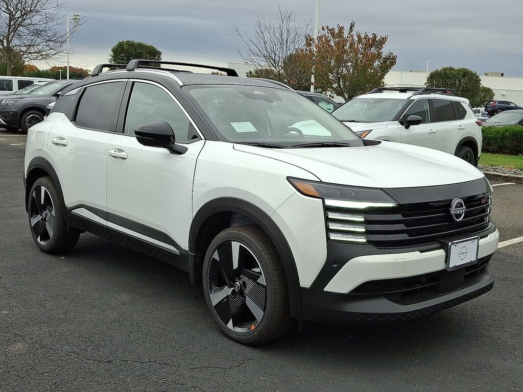 New 2026 Nissan Kicks SR SUV