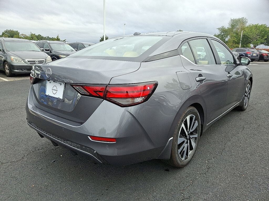 New 2025 Nissan Sentra SV Sedan