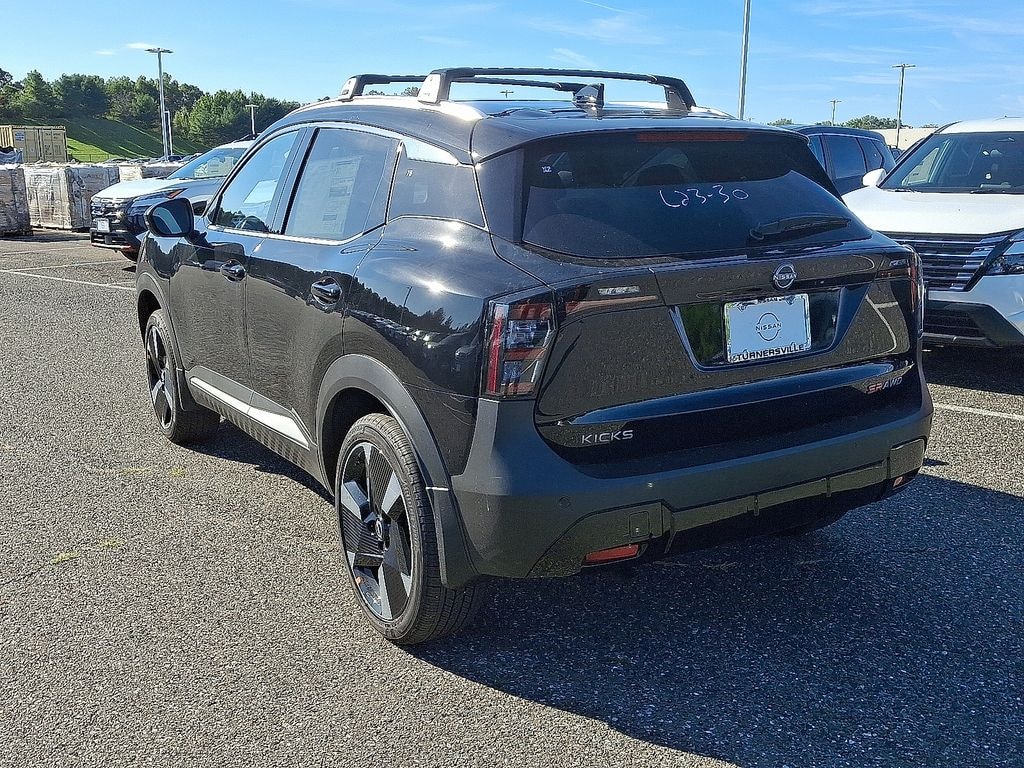New 2026 Nissan Kicks SR SUV