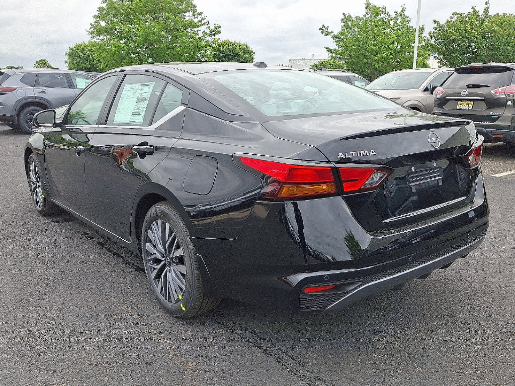 New 2026 Nissan Altima SV Sedan