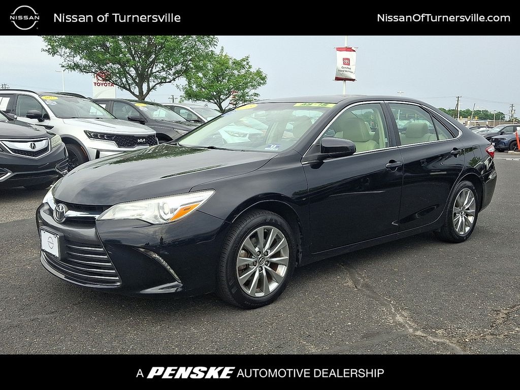 Used 2015 Toyota Camry XLE Sedan
