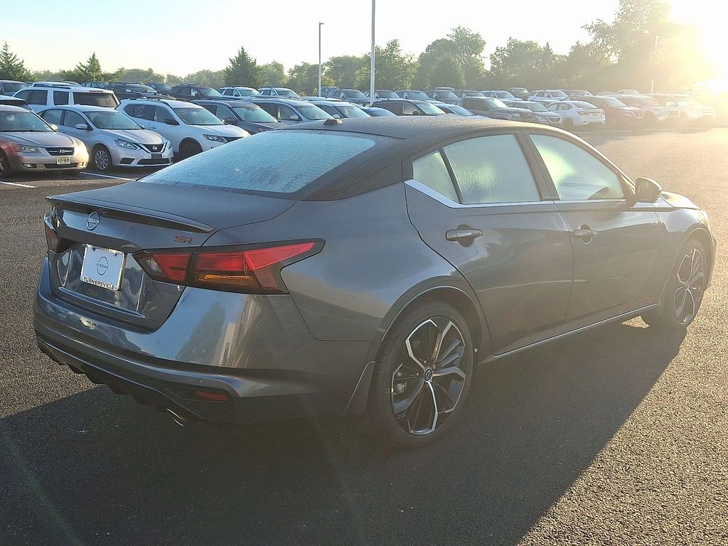 New 2026 Nissan Altima SR Sedan