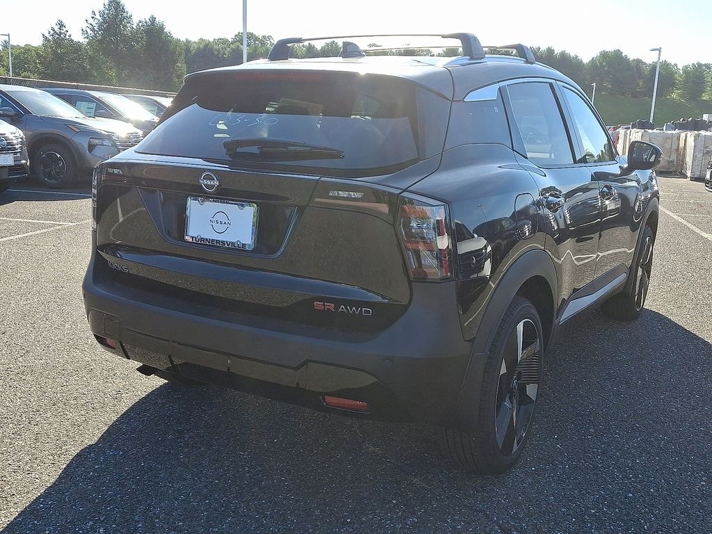 New 2026 Nissan Kicks SR SUV