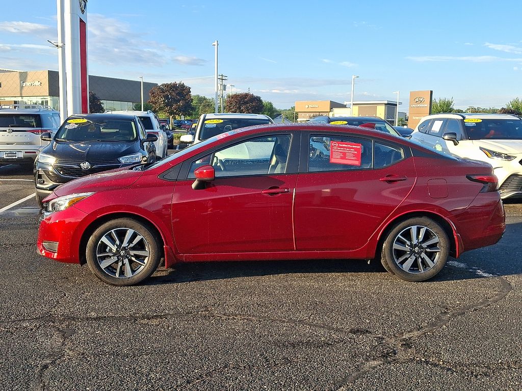 2025 Nissan Versa Sedan SV - Photo 7