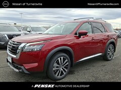 2025 Nissan Pathfinder Platinum SUV