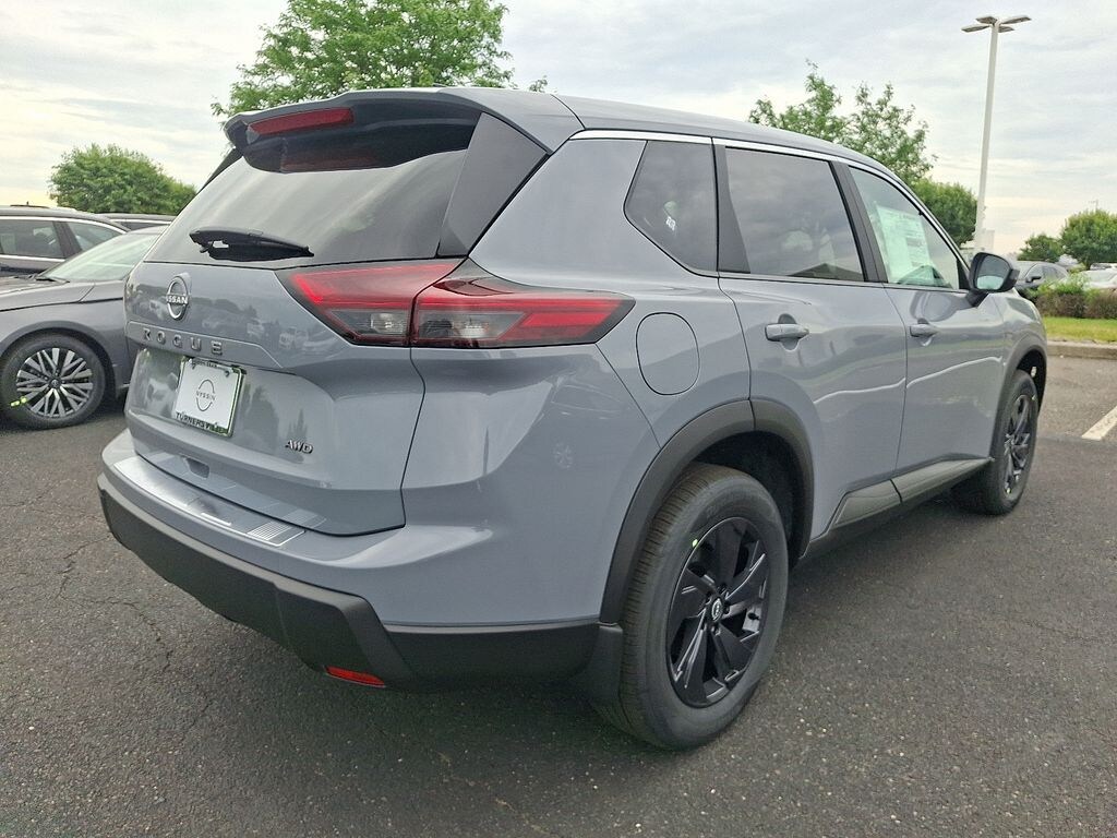 New 2026 Nissan Rogue SV SUV