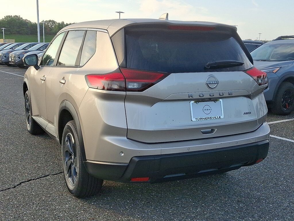 New 2026 Nissan Rogue SV SUV