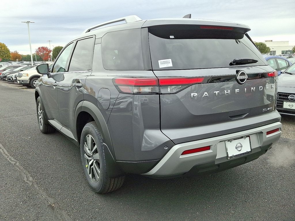 New 2025 Nissan Pathfinder SL SUV