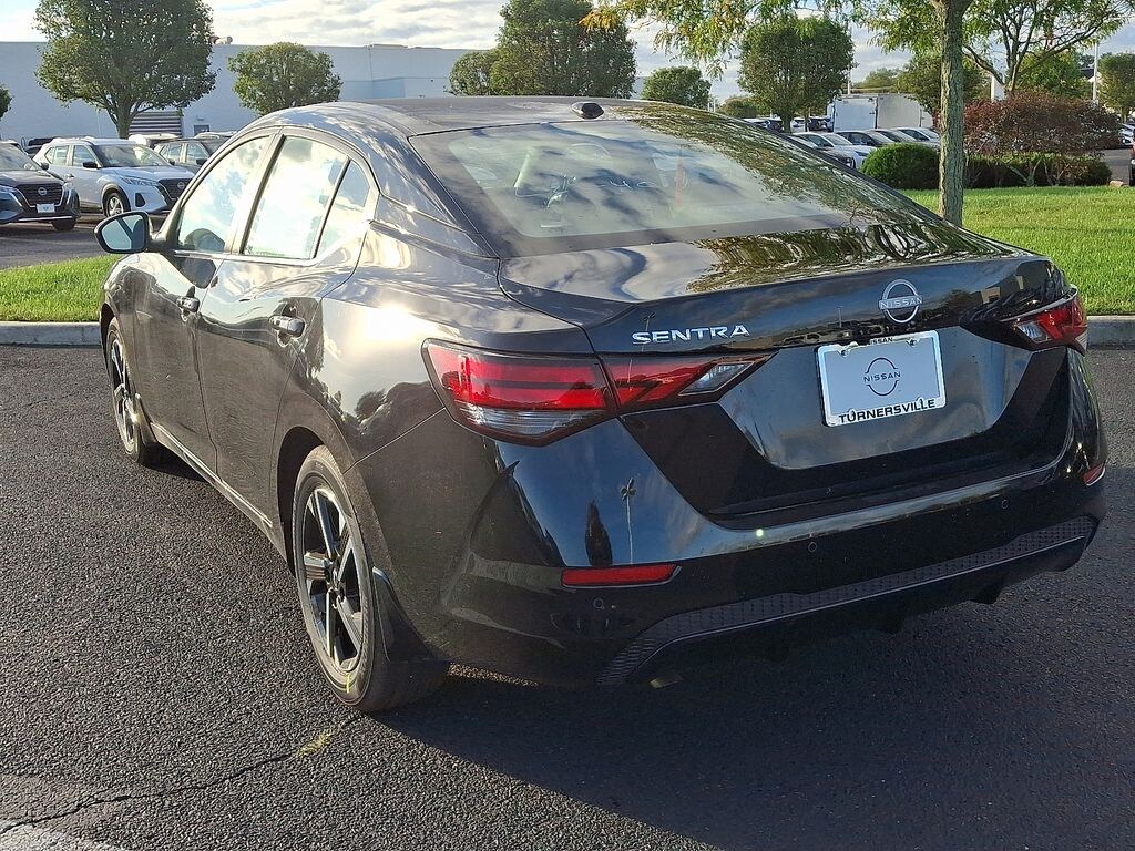 New 2025 Nissan Sentra SV Sedan