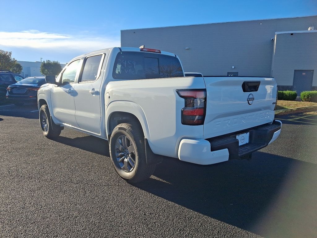 New 2025 Nissan Frontier SV Truck Crew Cab