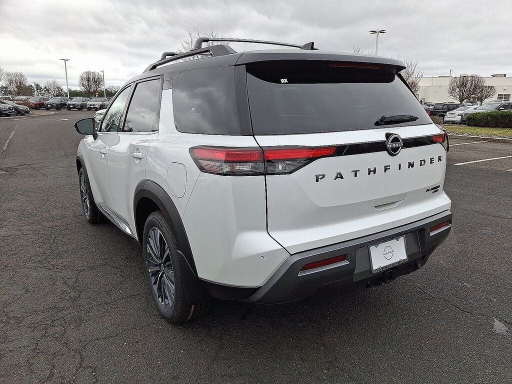 New 2026 Nissan Pathfinder Platinum SUV