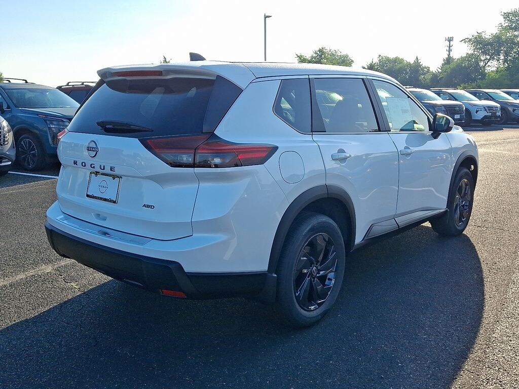 New 2026 Nissan Rogue SV SUV